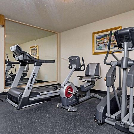 Baymont by Wyndham Decatur Hotel Bagian luar foto